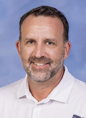 Efe Ustundag  |  Men's Head Coach / Camp Director